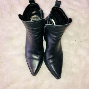 Dolce Vita black pointed heeled boots